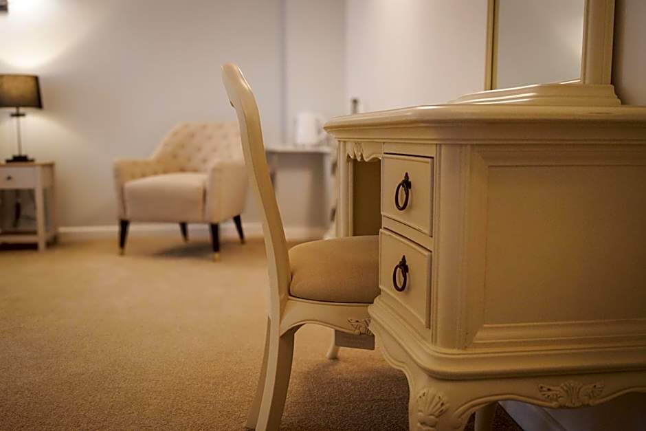 Lemon Tree Rooms - Newly Refurbished Coastal Stay