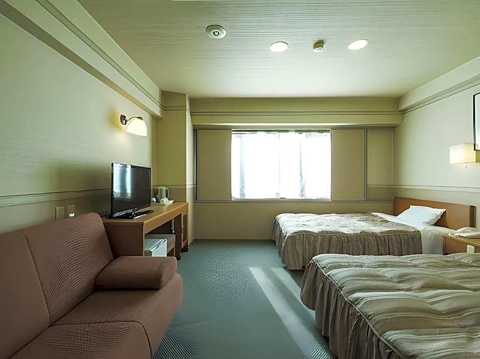 Isahaya Terminal Hotel