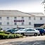 Premier Inn  Cheltenham Central (West/A40)