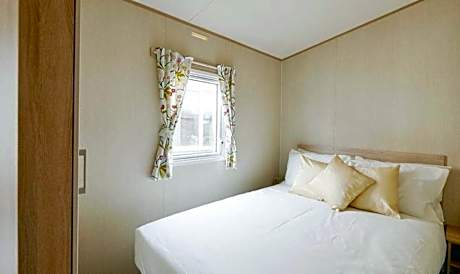 8 Berth Comfort Caravan