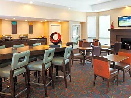 Residence Inn by Marriott Atlanta Airport North/Virginia Avenue