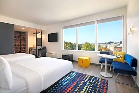 Larger Queen Room with Two Queen Beds