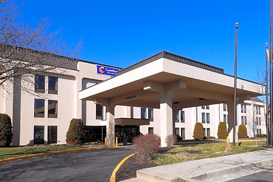 Comfort Inn & Suites Mt. Holly - Westampton