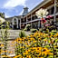 Fairbanks Inn