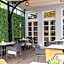 Public House Hotel