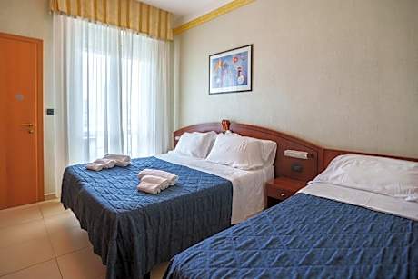 Quadruple Room with Balcony