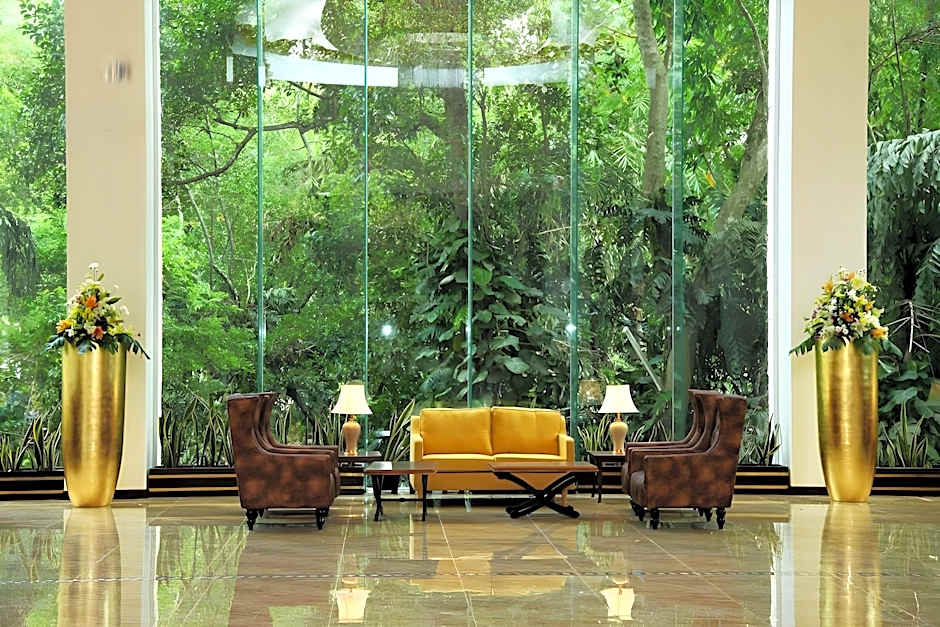 The Golden Crown Hotel