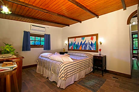 Junior Suite with Garden View