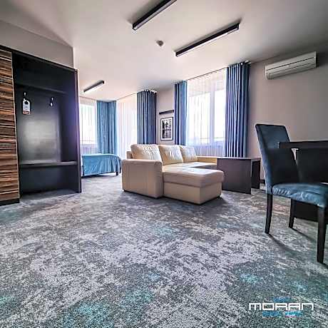 Junior Suite with Lake View