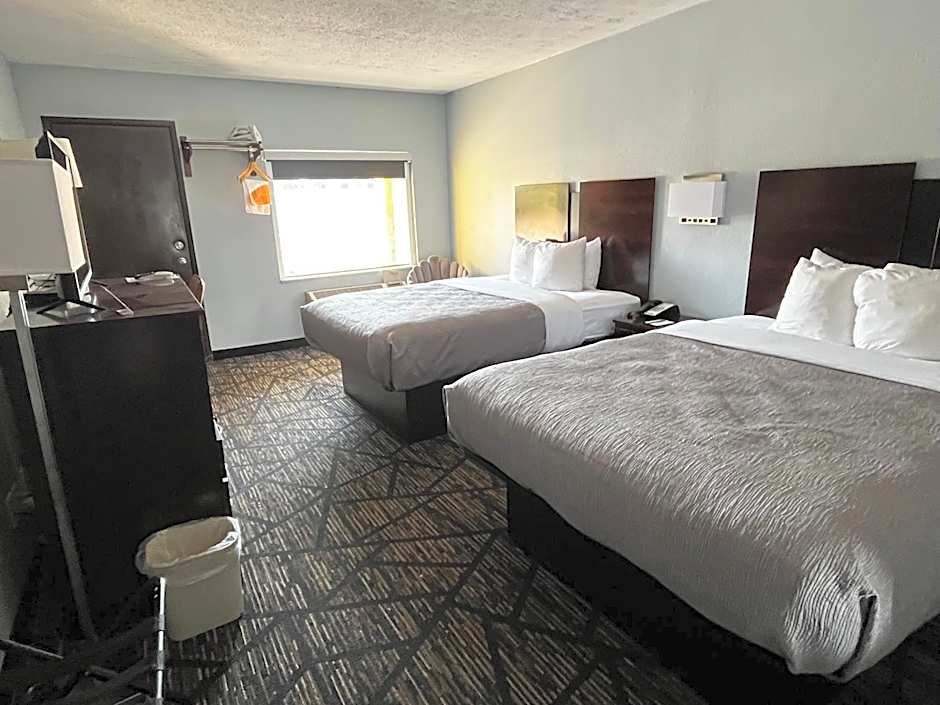 Quality Inn Grand Rapids Near Downtown