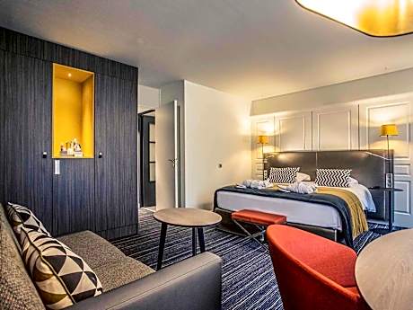 Privilege Room with One Double Bed and Sofa