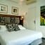 Hotel B Lodge