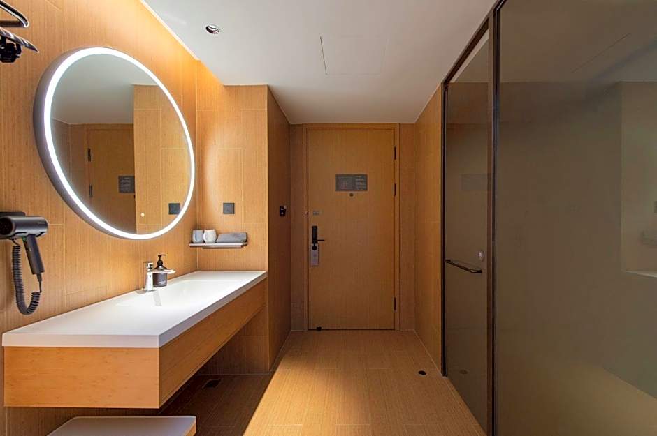 JI Hotel Xiangyang Dongjin Minfa Century Plaza