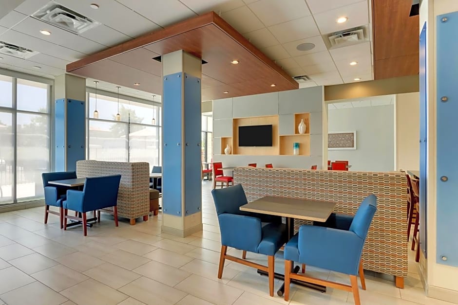 Holiday Inn Express - Wilmington - Porters Neck, an IHG Hotel
