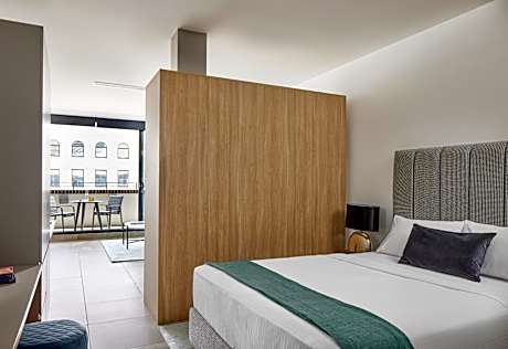 Superior One Bedroom Apartment – Open Plan