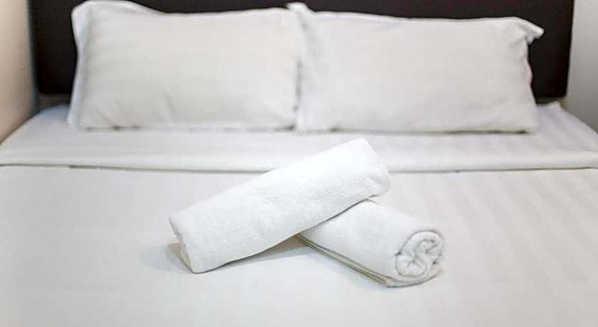 Moment Hotel