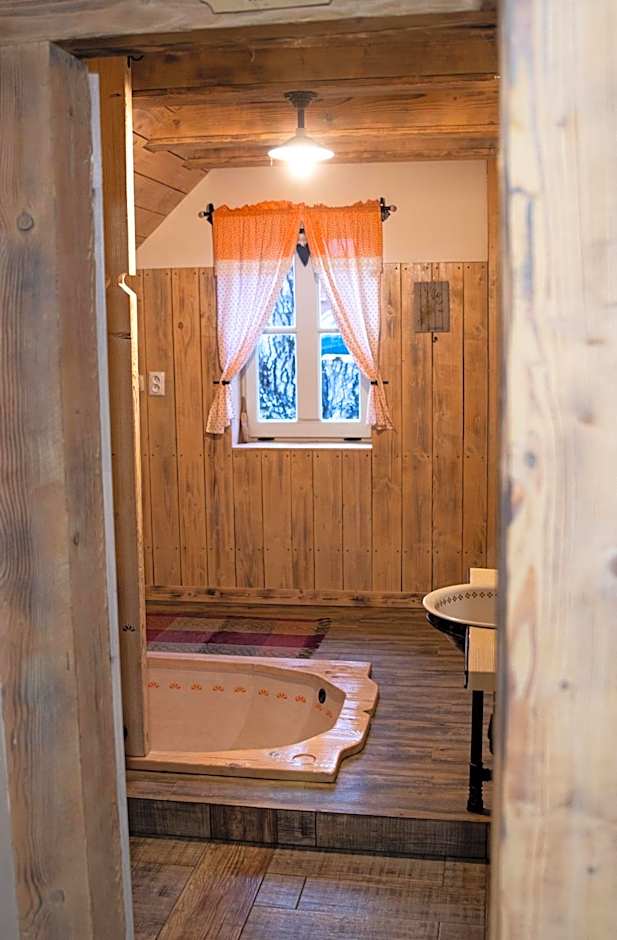 Cifrovaná drevenička