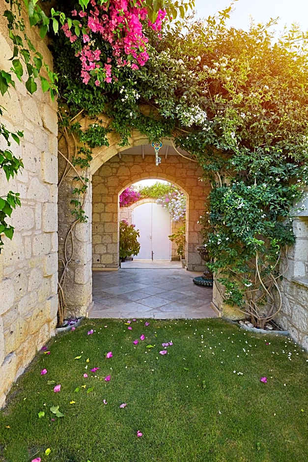 Alakapi Hotel & Villas