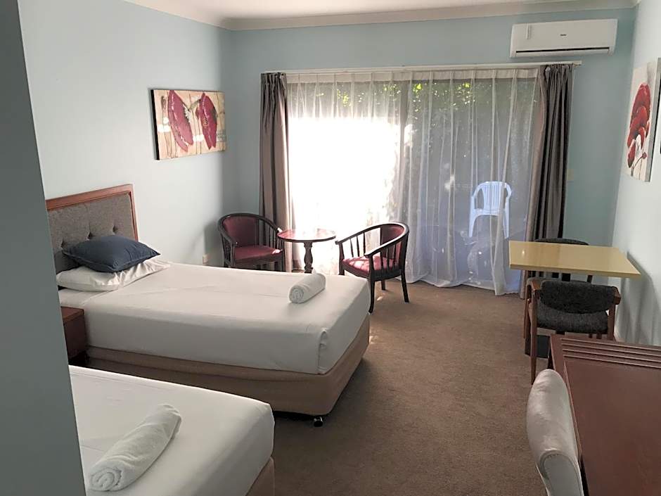 Springwood Motor Inn