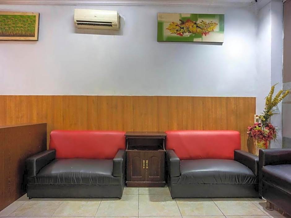 RedDoorz near Balai Kota Makassar