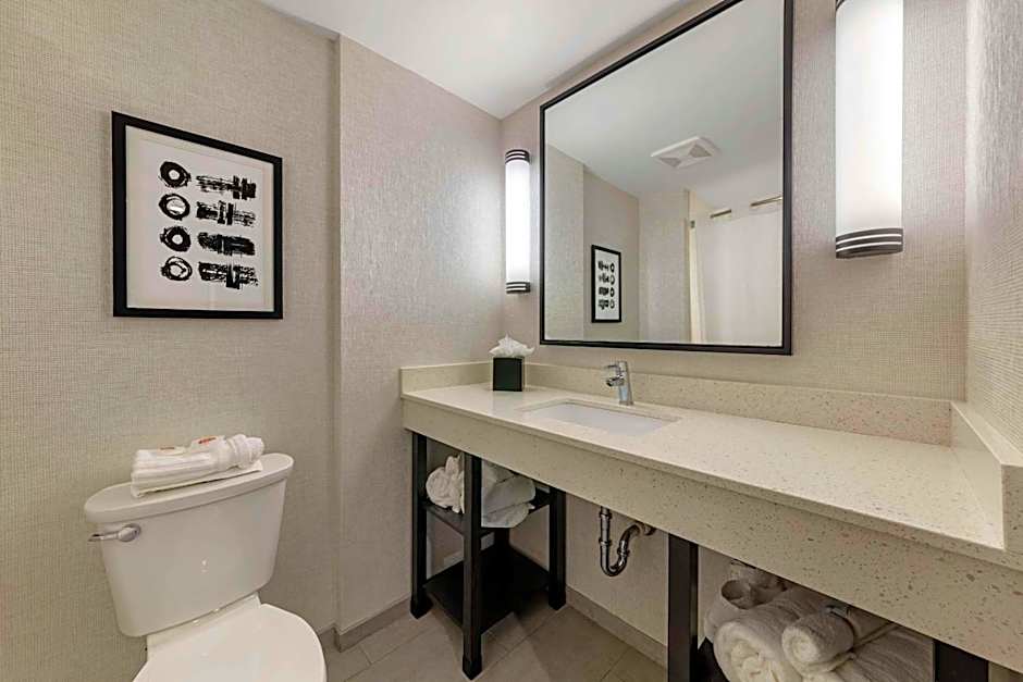 Comfort Inn & Suites Miami International Airport