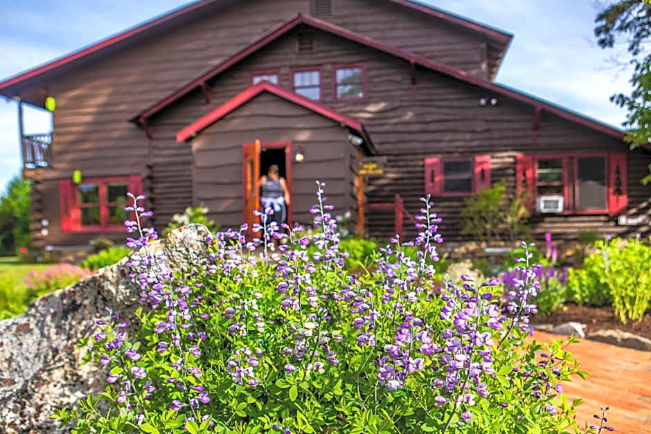 Garnet Hill Lodge