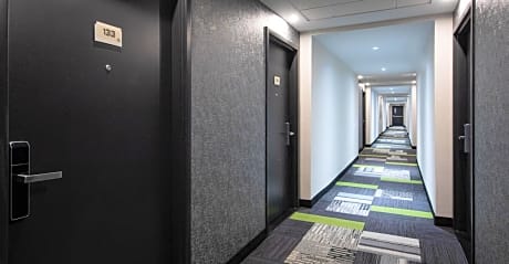 Deluxe King Room - Ground Floor