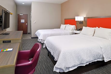 2 Queen Beds Large Room Nonsmoking