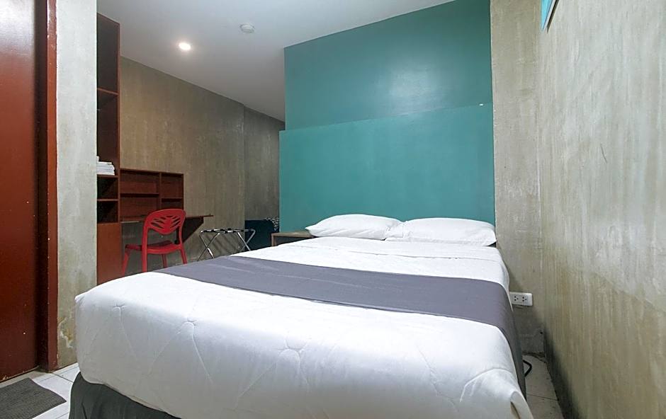 Rcee Place by RedDoorz