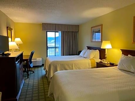 2 Double Beds, Balcony, South Tower, Non-Smoking