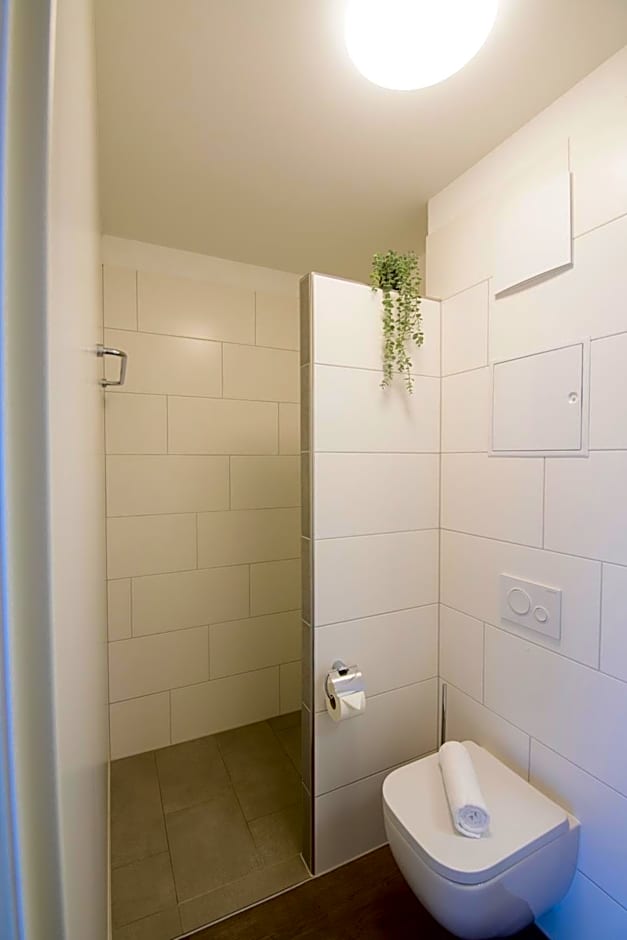 Smart & Stay Aparthotel Saarbrücken Süd - Self-Check-In - Free Parking