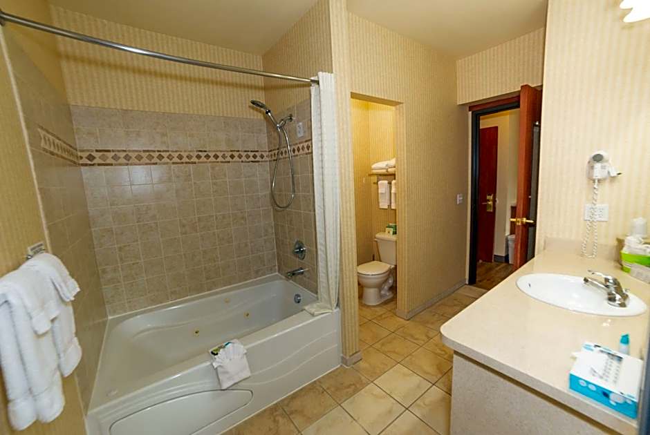 Clatskanie River Inn