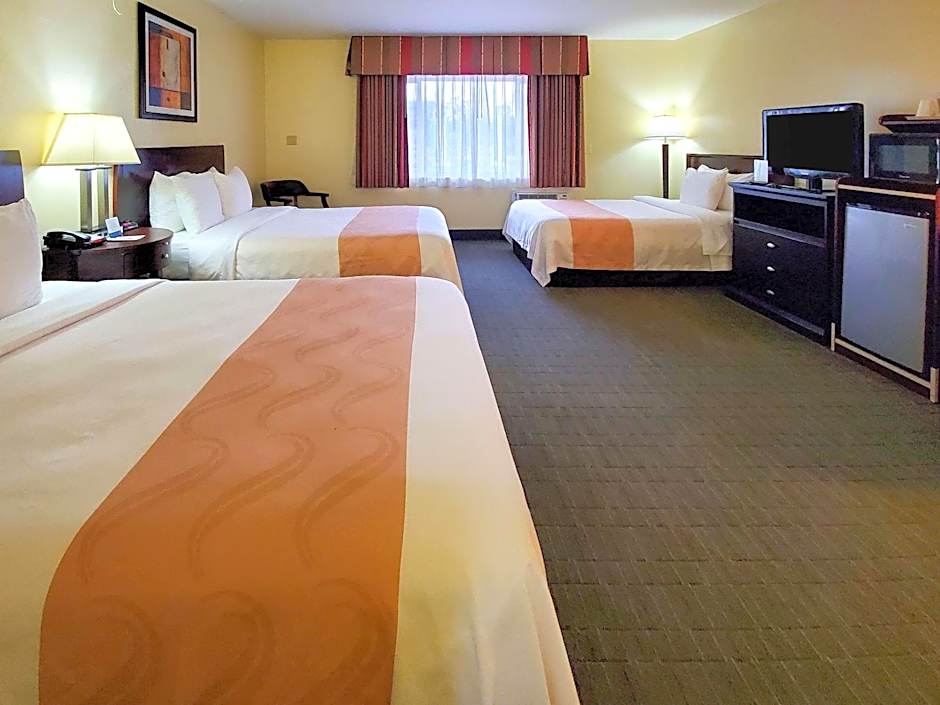 Quality Inn & Suites Anaheim At The Park