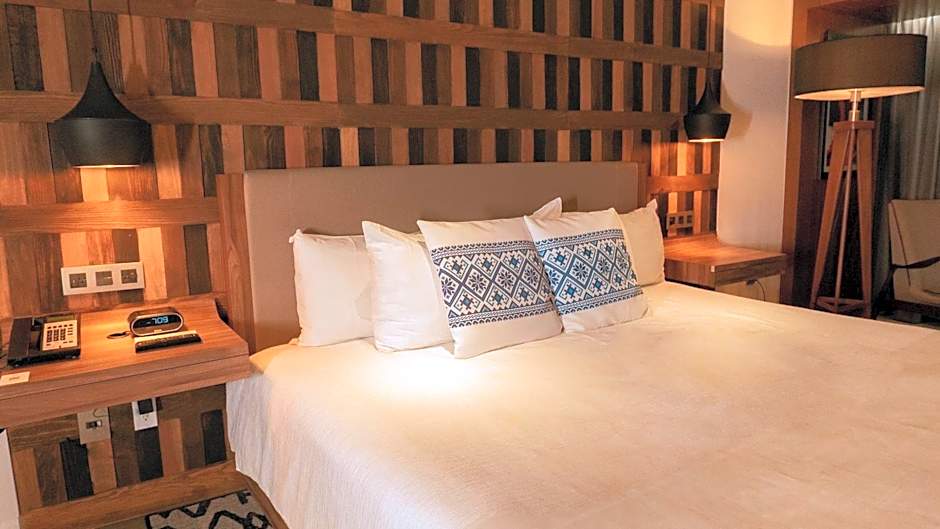 Hotel Indigo - Guadalajara Expo By IHG