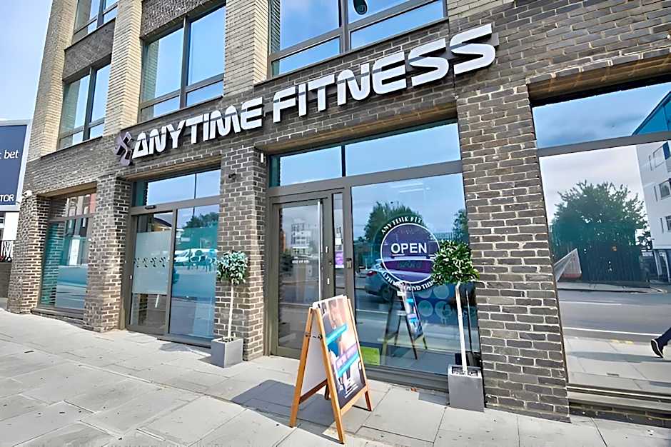 Portobello Apt with Floor-to-Ceiling Views