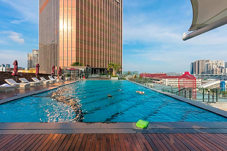 Longzhuda International Hotel