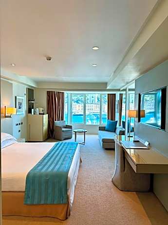 Junior Suite - Harbor view