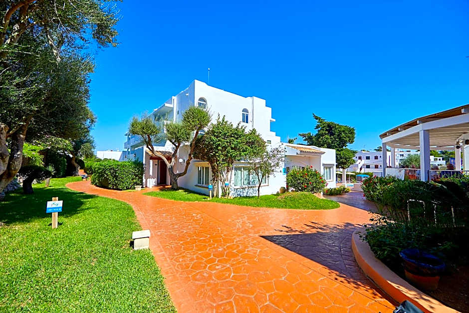 Gavimar Ariel Chico Hotel and Apartments