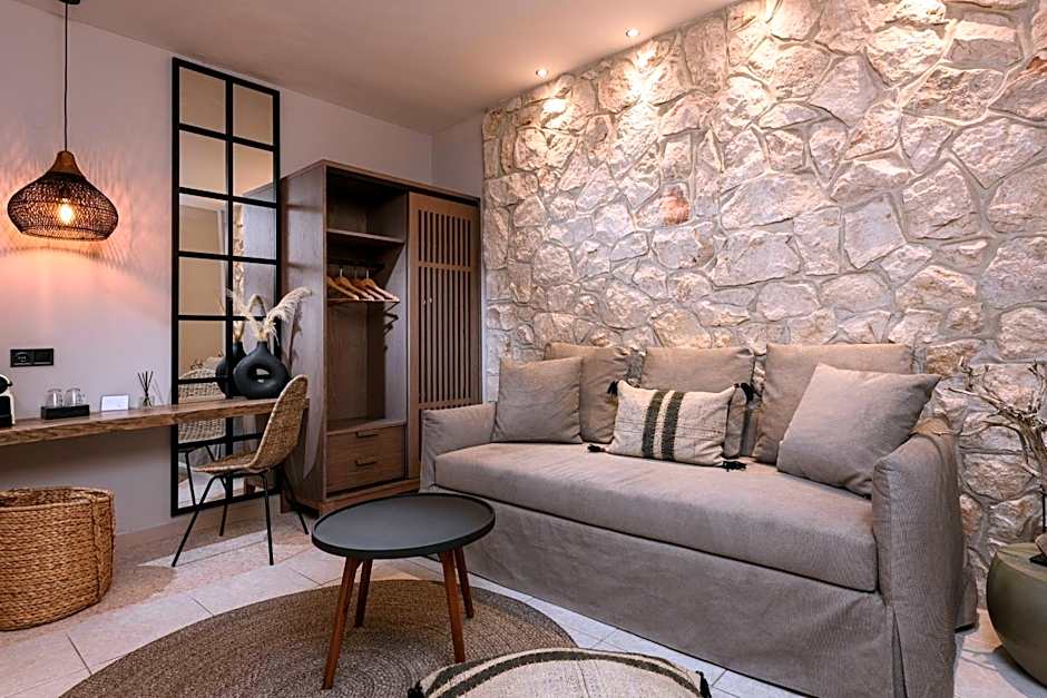 Nikoleta Hotel and Villas