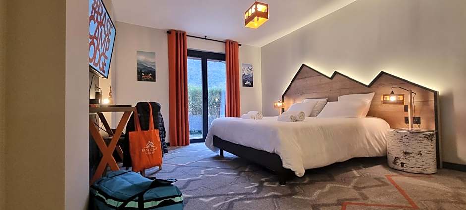 Hotel Base Camp Lodge - Albertville