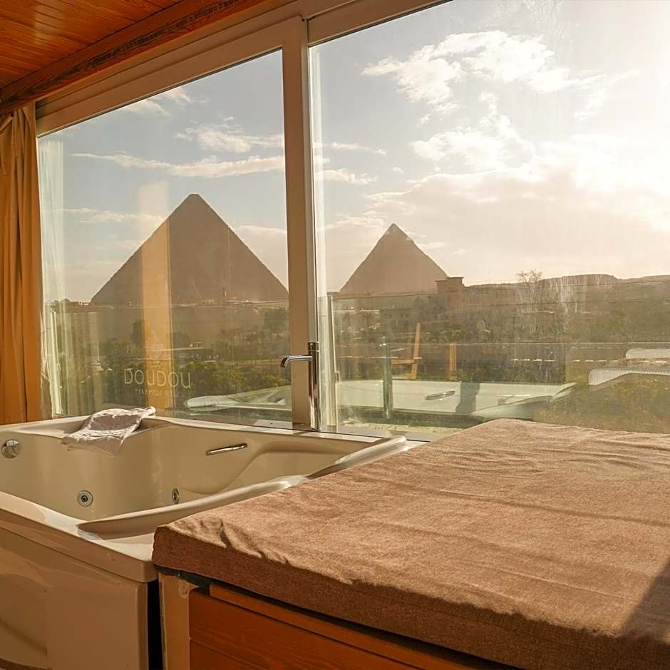 DouDou Pyramids View Hotel