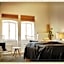 Art Hotel & Hostel