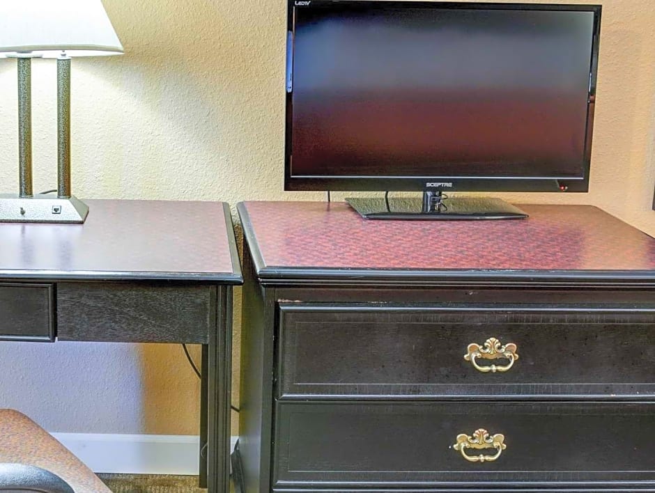 Quality Inn & Suites Hot Springs-Lake Hamilton