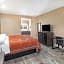 Super 8 by Wyndham Houston NW Beltway 8