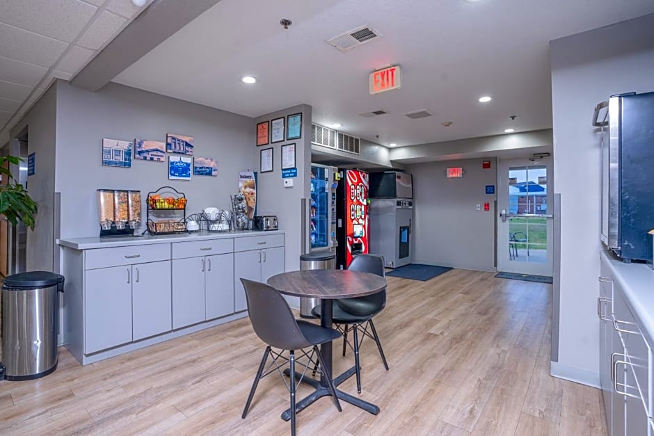 Microtel Inn & Suites By Wyndham Albertville