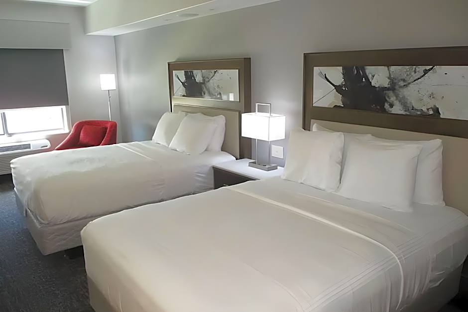 Best Western Premier Liberty Inn & Suites