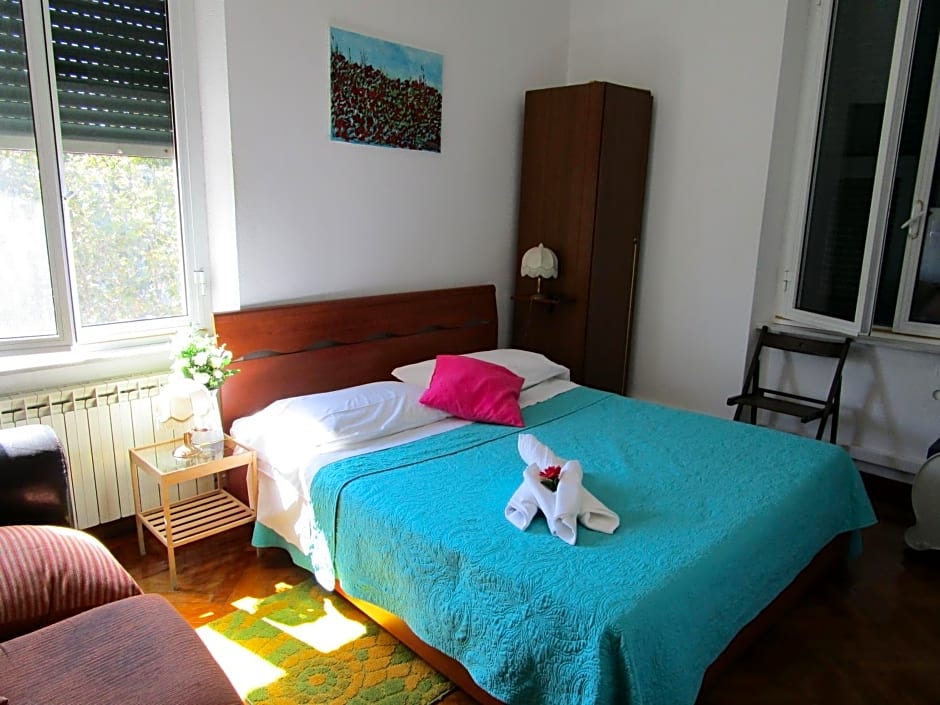 Hotel Guesthouse MASSENA