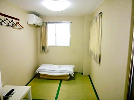 Japanese-Style Single Room - Non-Smoking
