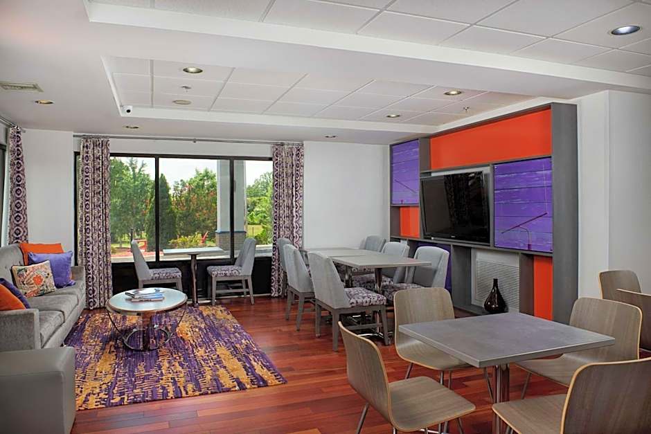 Hampton Inn By Hilton Clemson