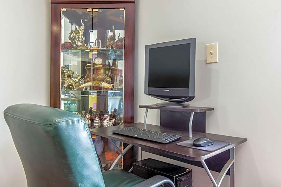 Econo Lodge Aiken Central